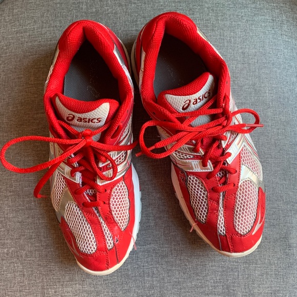 asics indoor volleyball shoes